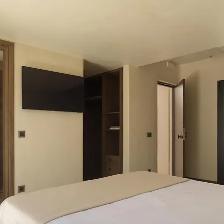 The Key Mikrí Vígla