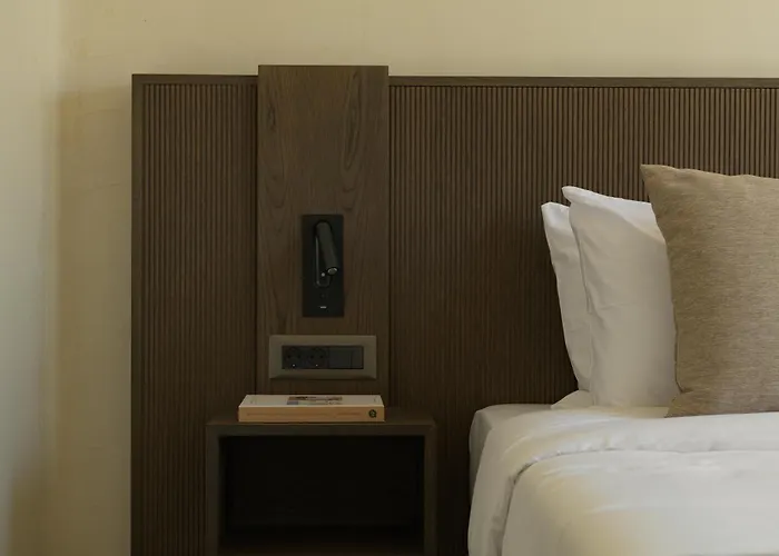 Hotell The Key Mikri Vigla